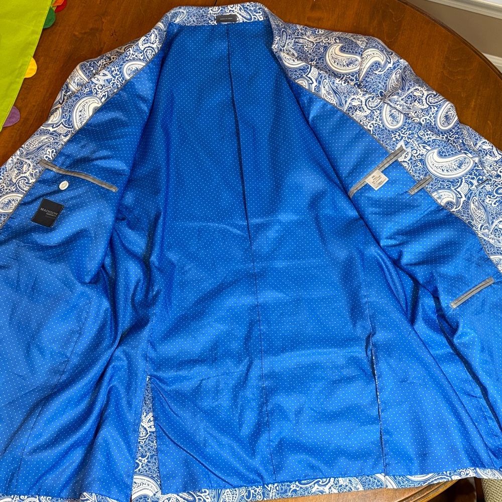 Madison Blue & White Paisley Modern Fit Sport Coat, 46L - Picture 6 of 9